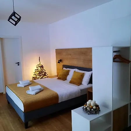 Runi * Stará Lesná