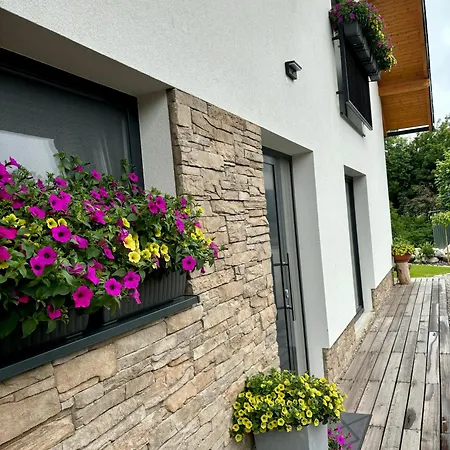 Runi * Stará Lesná